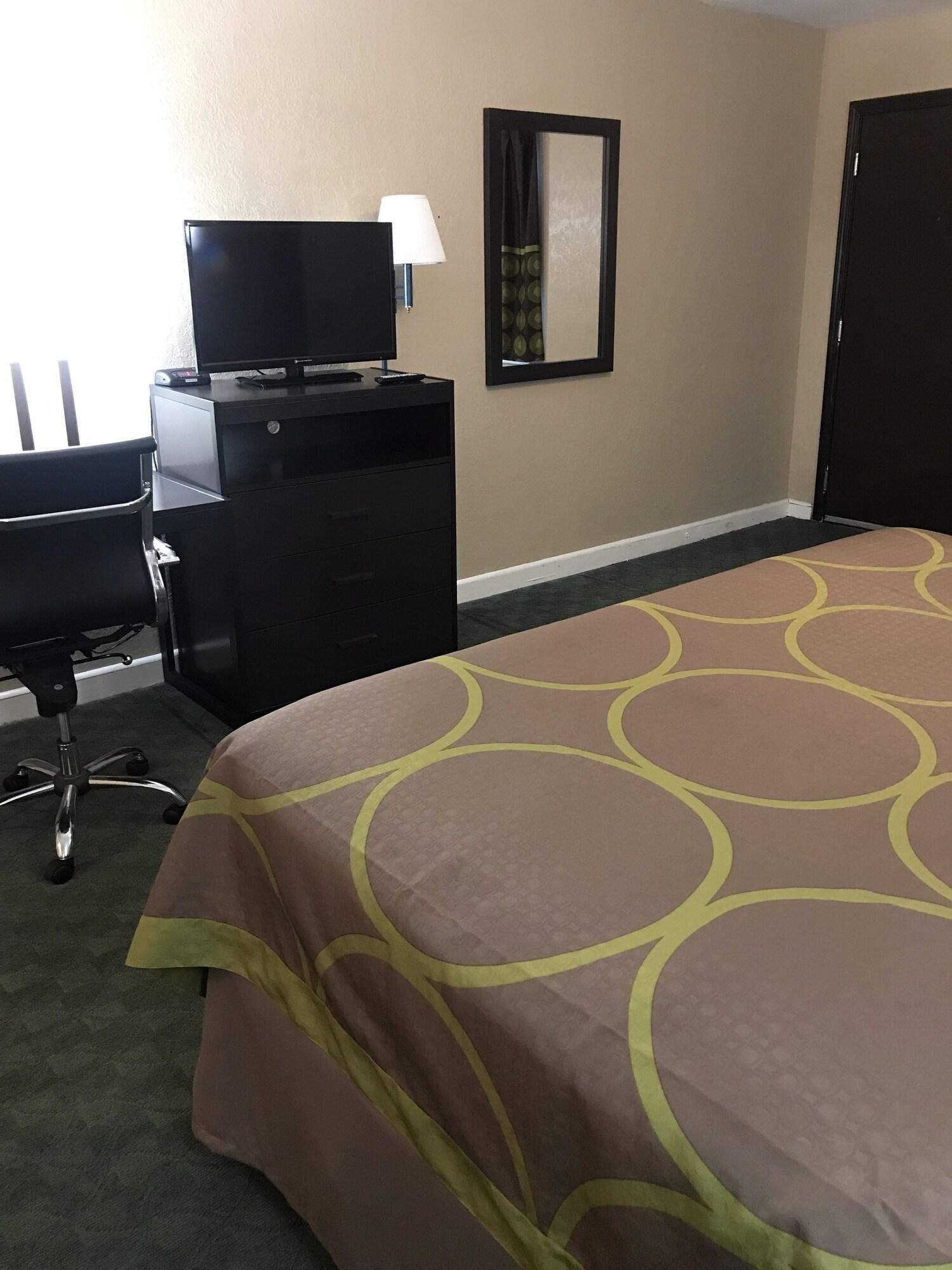 ซูเปอร์ 8 บาย วินด์แฮม เทย์เลอร์วิลล์ อิลลินอยส์ Hotel Taylorville ภายนอก รูปภาพ